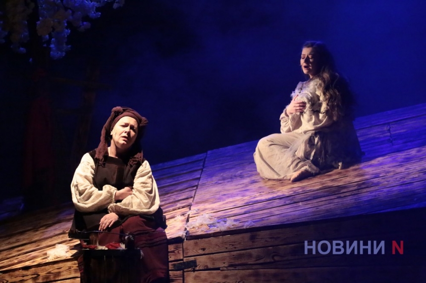 «Катерина»: на сцені миколаївського театру відбувся прем'єрний показ пластичної драми за мотивами поеми великого Кобзаря (фоторепортаж)