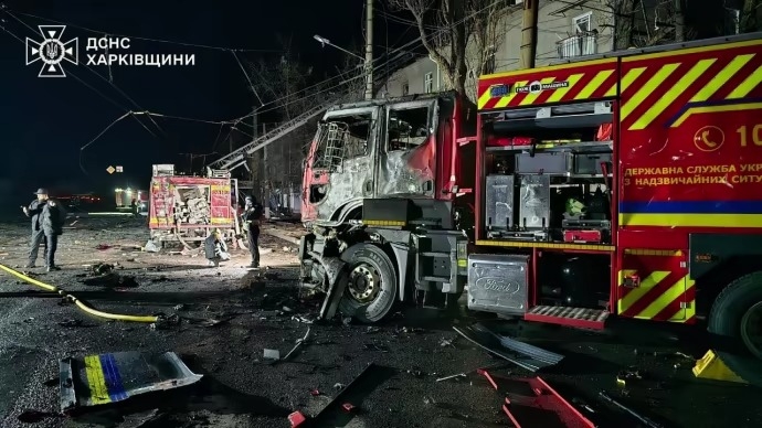 Появилось видео моментов ночных ударов «шахедов» по Харькову