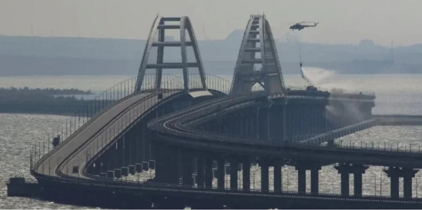 Зеленский рассказал о планах уничтожить Керченский мост