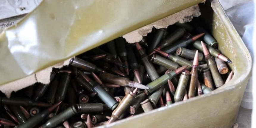 Українці можуть мати на руках до 5 мільйонів одиниць зброї, - МВС