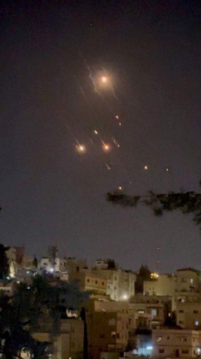 США допомогли Ізраїлю знищити майже всі безпілотники та ракети, - Байден
