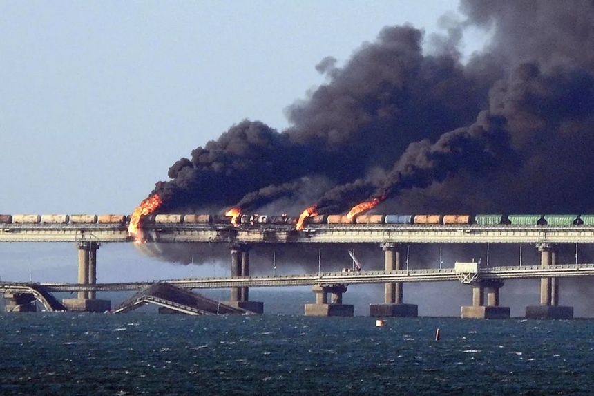 Крымский мост могут уничтожить уже к июлю: западные СМИ рассказали, что для этого нужно