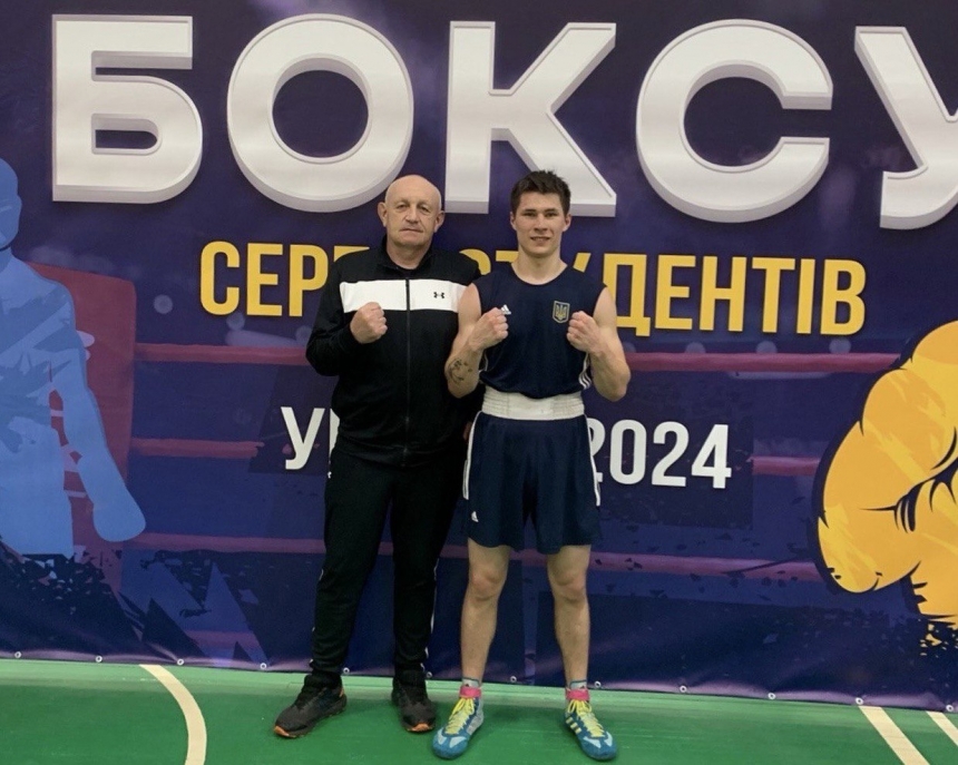 Николаевский боксер получил «бронзу» на чемпионате Украины среди студентов