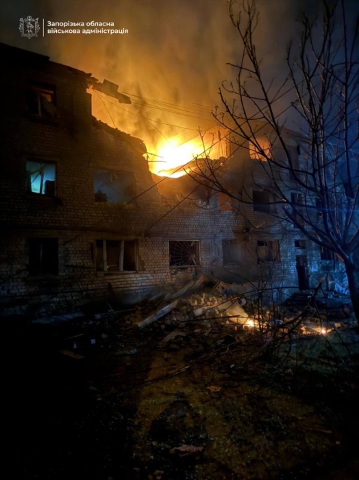 Атака на Запоріжжя: є загиблий, під завалами люди Атака на Запоріжжя: є загиблий, під завалами люди