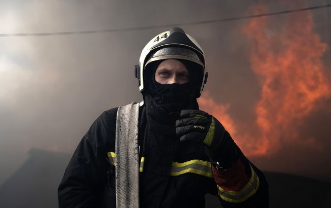 Поврежден дом, горят авто: в Харькове резко выросло число пострадавших от удара РФ Поврежден дом, горят авто: в Харькове резко выросло число пострадавших от удара РФ