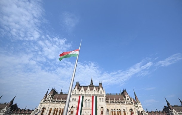 Угорщина допустила відновлення консультацій з Україною щодо меншин Угорщина допустила відновлення консультацій з Україною щодо меншин