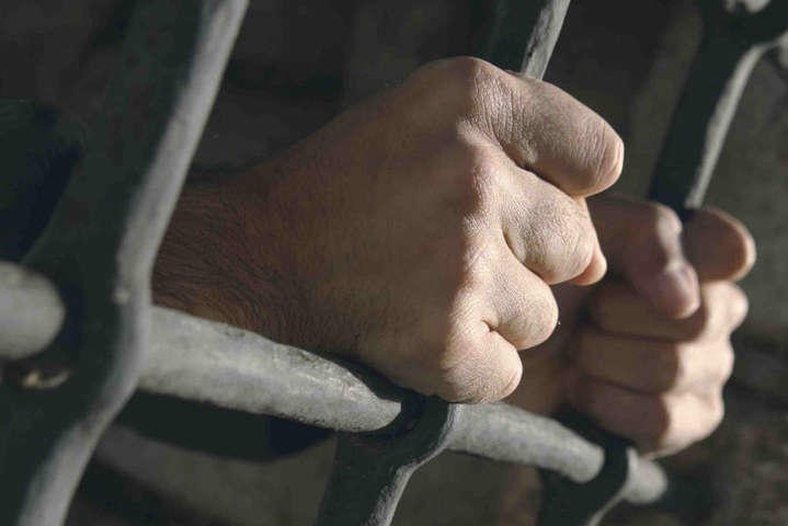 «Лечение» за $3500: в Николаевской области военнослужащего и врача-психиатра взяли под стражу «Лечение» за $3500: в Николаевской области военнослужащего и врача-психиатра взяли под стражу