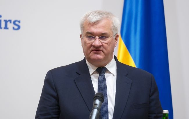 Украина, США и Турция проводят переговоры в Стамбуле: первые подробности Украина, США и Турция проводят переговоры в Стамбуле: первые подробности