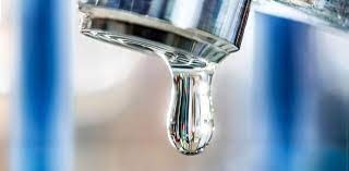 У Миколаєві багатоповерхівка залишилася без води через аварію У Миколаєві багатоповерхівка залишилася без води через аварію