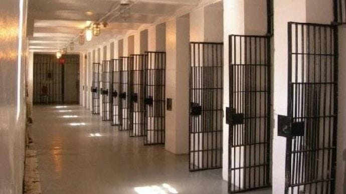 Українку засудили до 10 років ув'язнення за зґвалтування чоловіка Українку засудили до 10 років ув'язнення за зґвалтування чоловіка