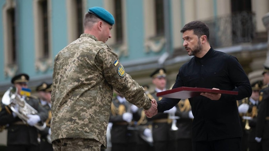 Морпеху николаевской бригады присвоили звание Героя Украины Морпеху николаевской бригады присвоили звание Героя Украины