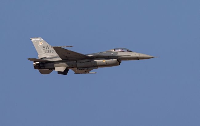Нідерланди відправили Україні останню партію винищувачів F-16 Нідерланди відправили Україні останню партію винищувачів F-16