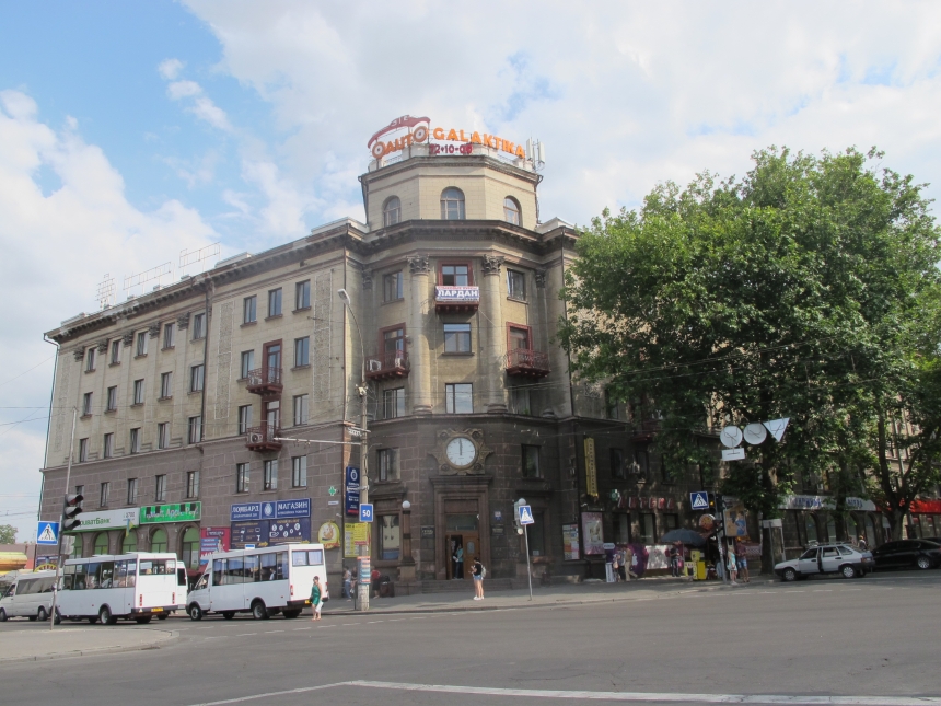 У Миколаєві щоранку перекривають Центральний проспект: у мерії пояснили, для чого У Миколаєві щоранку перекривають Центральний проспект: у мерії пояснили, для чого