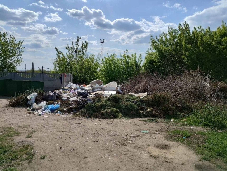 Жители Вознесенска пожаловались на свалку: власть отчиталась о ее ликвидации Жители Вознесенска пожаловались на свалку: власть отчиталась о ее ликвидации