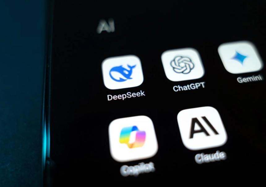 Вышла улучшенная версия нейросети DeepSeek Вышла улучшенная версия нейросети DeepSeek