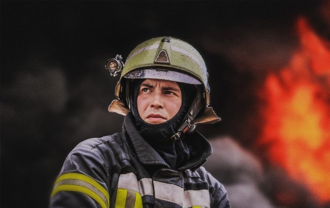 В Киеве ночью прогремели взрывы на фоне баллистической атаки В Киеве ночью прогремели взрывы на фоне баллистической атаки