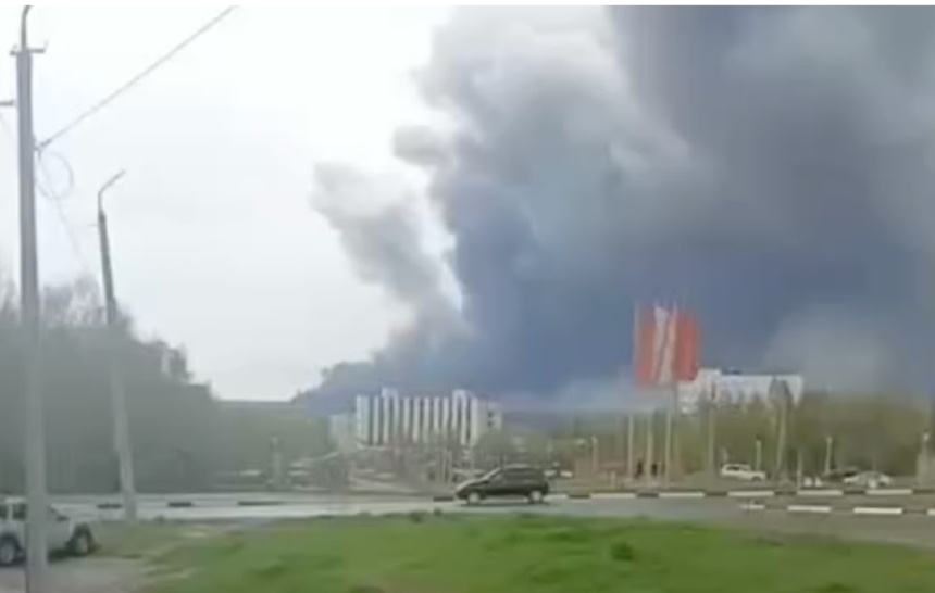 Дрони долетіли вже до п'ятого російського аеродрому Дрони долетіли вже до п'ятого російського аеродрому