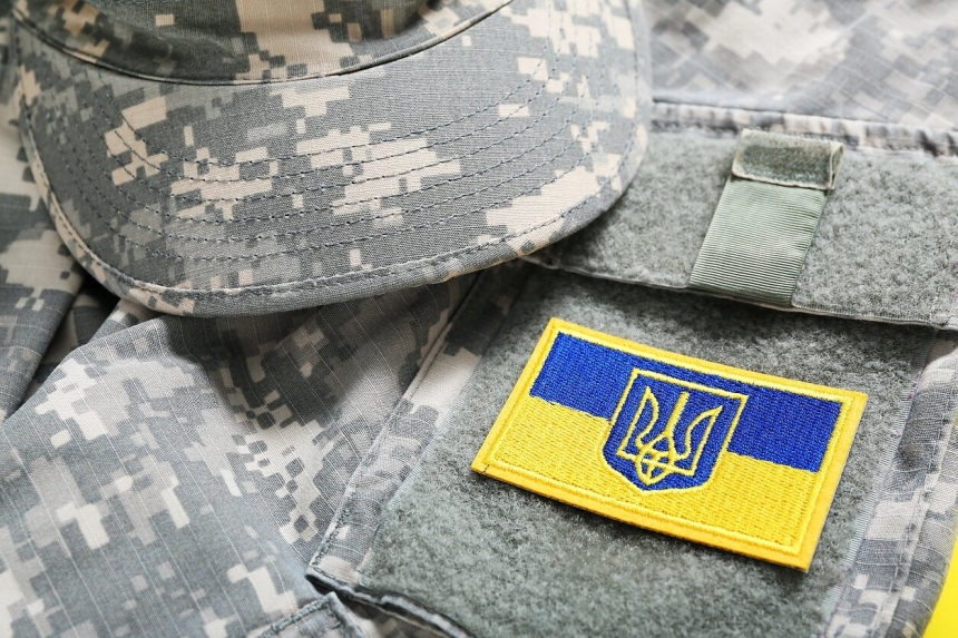 Российским военным приказывают расстреливать раненых украинских бойцов: перехват Российским военным приказывают расстреливать раненых украинских бойцов: перехват