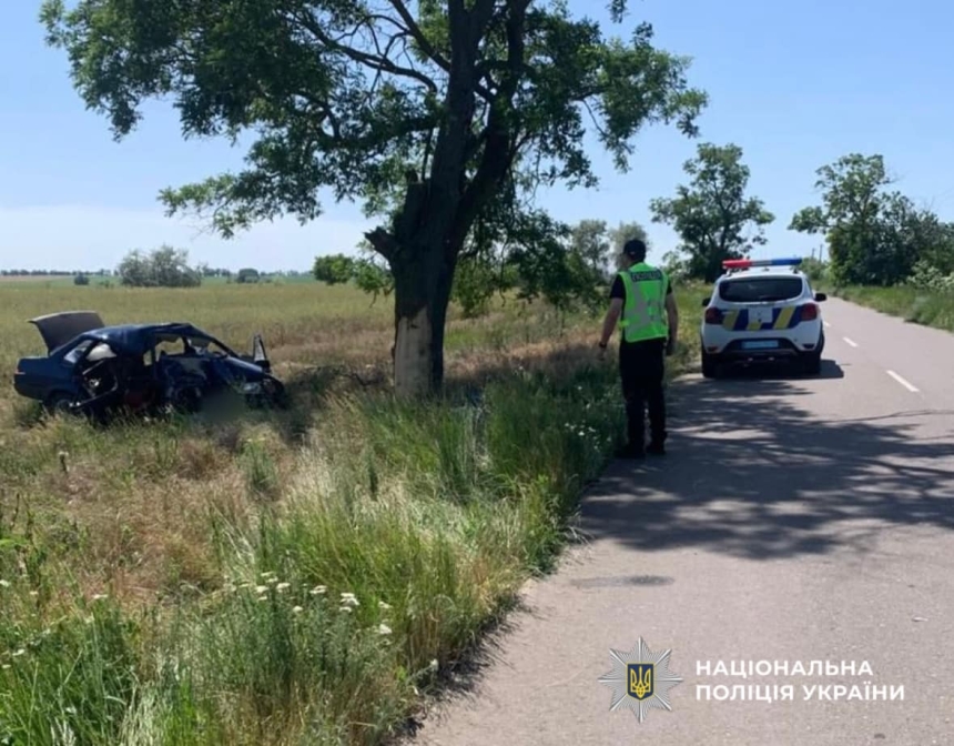 Женщина и двое детей погибли в ДТП под Одессой Женщина и двое детей погибли в ДТП под Одессой