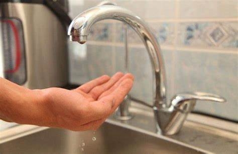Отключили воду до вечера воскресенья: в Николаеве прорвало водопровод Отключили воду до вечера воскресенья: в Николаеве прорвало водопровод