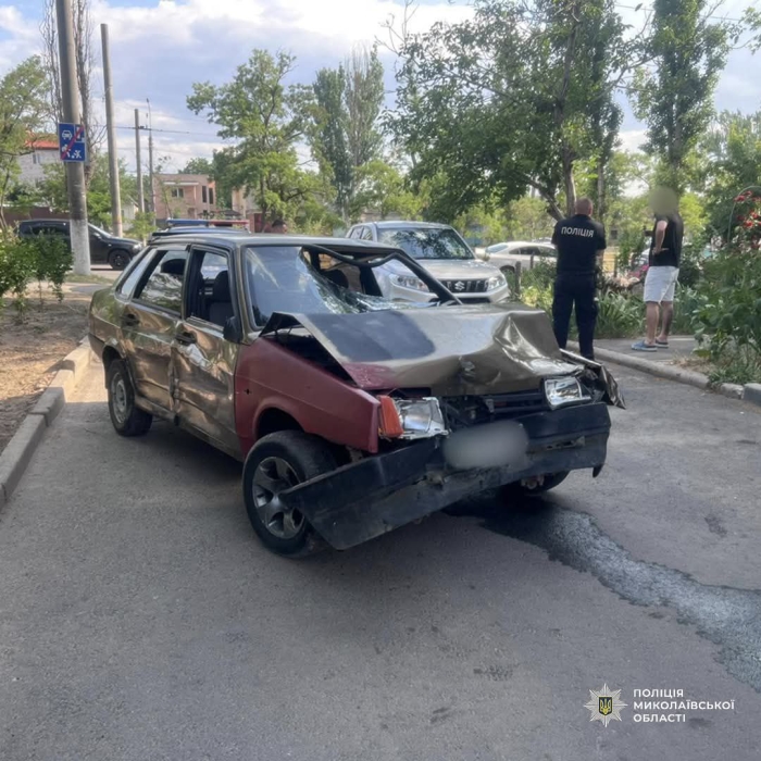 Тройное ДТП с пострадавшими в центре Николаева совершил нетрезвый водитель: он скрылся, но его задержали Тройное ДТП с пострадавшими в центре Николаева совершил нетрезвый водитель: он скрылся, но его задержали