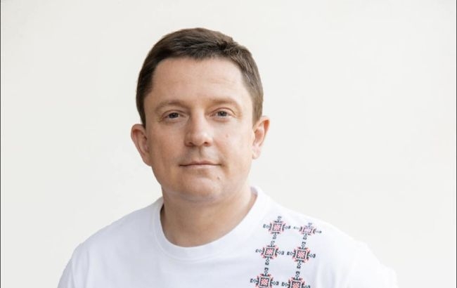 Нардеп Олесь Довгий сложил мандат Нардеп Олесь Довгий сложил мандат
