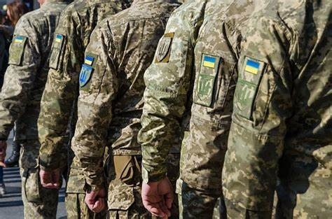 Мобілізація із 18 років? Міністр оборони зробив заяву Мобілізація із 18 років? Міністр оборони зробив заяву