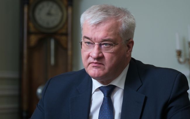 Сибига пригрозил санкциями крупнейшим странам-покупателям нефти из РФ: что известно Сибига пригрозил санкциями крупнейшим странам-покупателям нефти из РФ: что известно