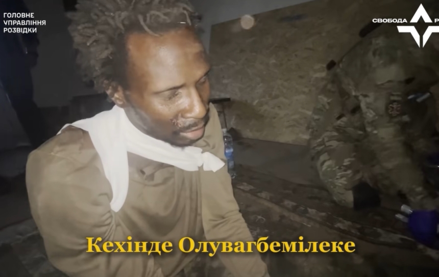 Нигерийца взяли в плен на Запорожском направлении (видео) Нигерийца взяли в плен на Запорожском направлении (видео)