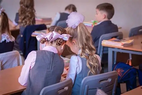 5 тысяч гривен на «Пакет школьника»: кто может получить 5 тысяч гривен на «Пакет школьника»: кто может получить