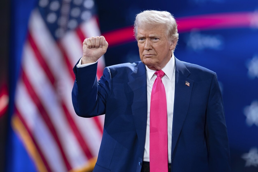 Администрация Трампа возобновила поставки некоторых видов вооружений в Украину, — AP Администрация Трампа возобновила поставки некоторых видов вооружений в Украину, — AP
