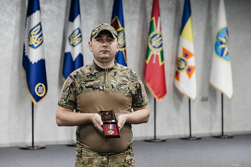 Офіцер із Миколаєва нагороджений орденом «За мужність» за участь у бойових діях Офіцер із Миколаєва нагороджений орденом «За мужність» за участь у бойових діях