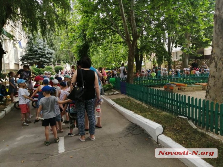 Детские сады в Николаеве закрыли из-за отсутствия воды Детские сады в Николаеве закрыли из-за отсутствия воды