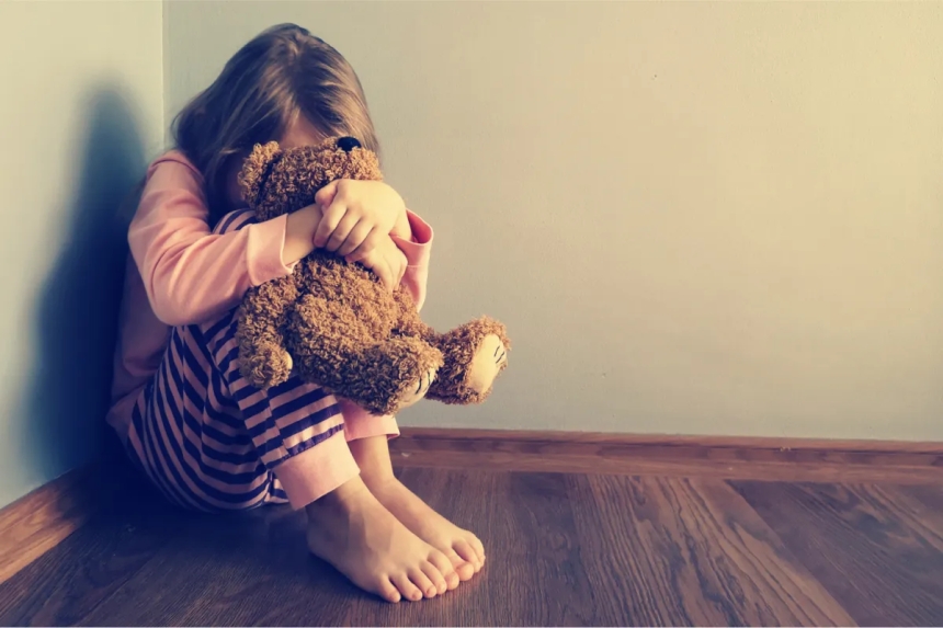 Развращал и насиловал 5-ленюю дочь: в Киеве вынесли приговор николаевцу Развращал и насиловал 5-ленюю дочь: в Киеве вынесли приговор николаевцу