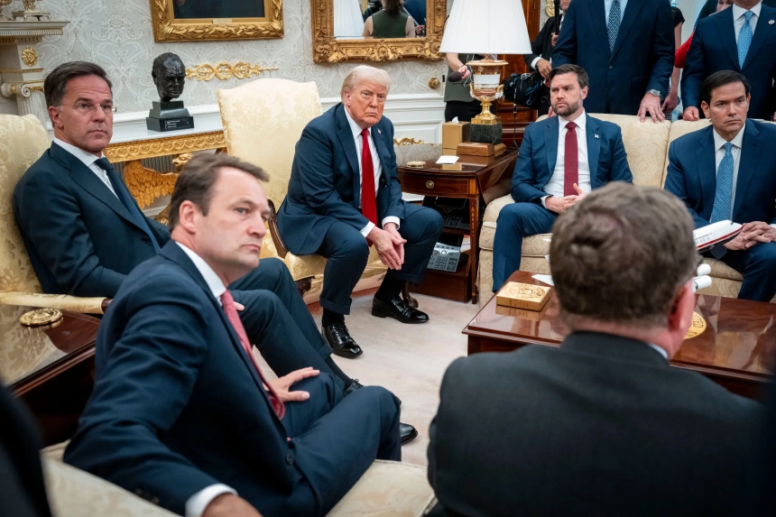 Оружие США готово к отправке в Украину, - СМИ Оружие США готово к отправке в Украину, - СМИ