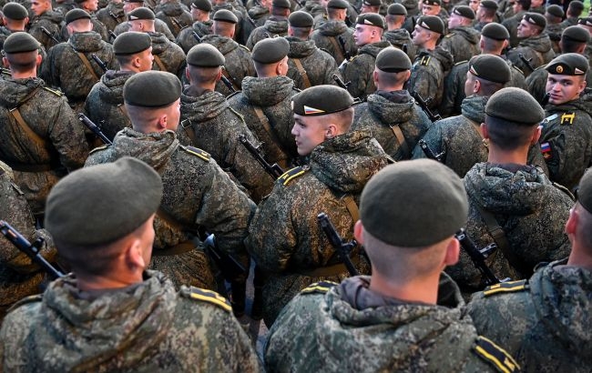 РФ перебросила на юг Украины новый полк, сформированный в Чечне, - Волошин РФ перебросила на юг Украины новый полк, сформированный в Чечне, - Волошин
