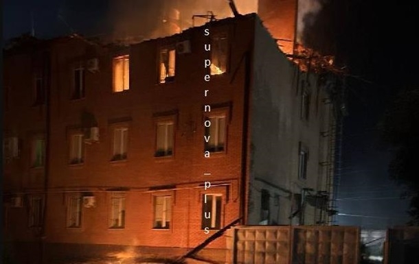 У Росії дрони влучили у великий залізничний вузол (відео) У Росії дрони влучили у великий залізничний вузол (відео)