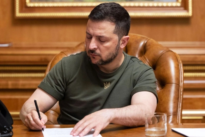 Україна призначила нових послів до 16 країн світу (список) Україна призначила нових послів до 16 країн світу (список)