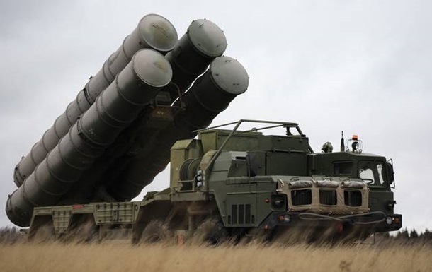 ВСУ поразили российский зенитный ракетный комплекс С-300 (видео) ВСУ поразили российский зенитный ракетный комплекс С-300 (видео)