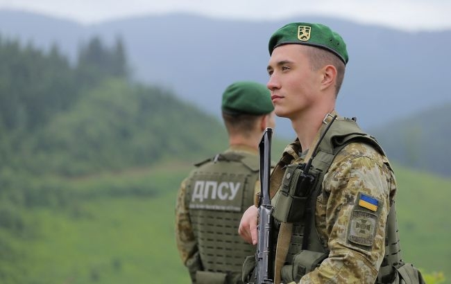 Ударили раньше, чем взлетели: пограничники уничтожили пункт запуска дронов РФ под Харьковом Ударили раньше, чем взлетели: пограничники уничтожили пункт запуска дронов РФ под Харьковом