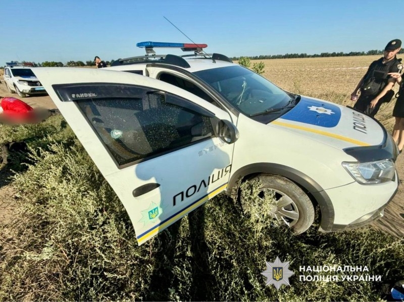 Мопедист застрелив поліцейського під час перевірки документів на Одещині Мопедист застрелив поліцейського під час перевірки документів на Одещині