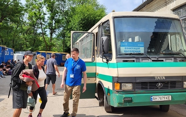 На Донетчине расширили принудительную эвакуацию на 19 населенных пункта На Донетчине расширили принудительную эвакуацию на 19 населенных пункта