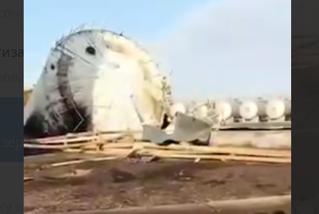 Россия ударила по нефтебазе SOCAR в Одесской области: видео последствий Россия ударила по нефтебазе SOCAR в Одесской области: видео последствий