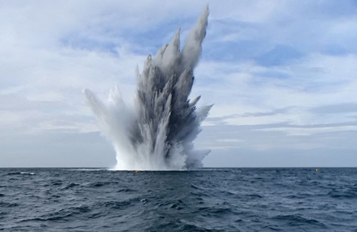 Украинский морской дрон уничтожил пятерых элитных водолазов ВМФ РФ Украинский морской дрон уничтожил пятерых элитных водолазов ВМФ РФ