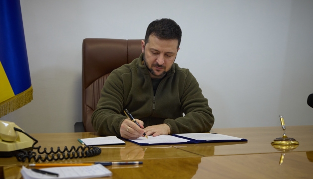Президент наградил жителей Николаевской области ко Дню Независимости (фото) Президент наградил жителей Николаевской области ко Дню Независимости (фото)