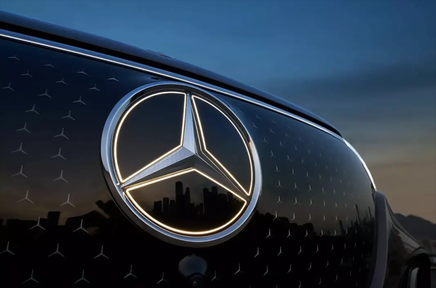 Mercedes-Benz позбувся акцій Nissan Mercedes-Benz позбувся акцій Nissan
