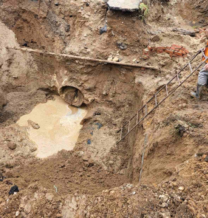 В Николаеве авария на сетях: в домах нет воды В Николаеве авария на сетях: в домах нет воды
