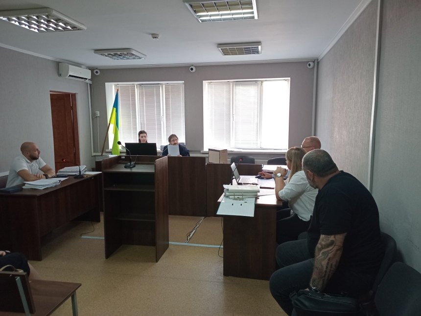 «Дело о драке на ножах» с братом экс-депутата: николаевский суд признал доказательства недопустимыми «Дело о драке на ножах» с братом экс-депутата: николаевский суд признал доказательства недопустимыми