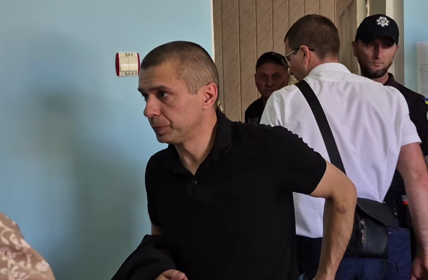 Мер Баштанки вийшов із Миколаївського СІЗО Мер Баштанки вийшов із Миколаївського СІЗО