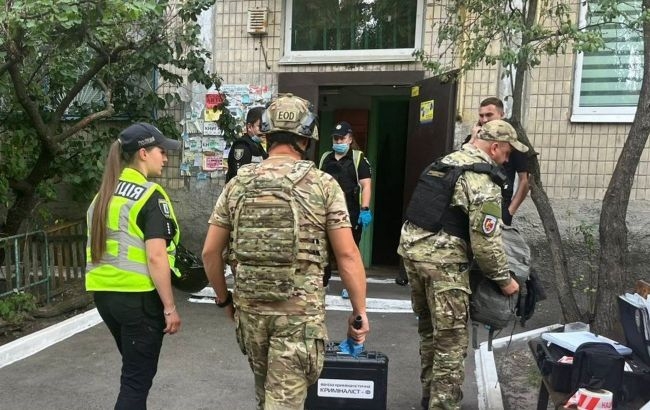 В киевской многоэтажке прогремел взрыв: погибли два человека В киевской многоэтажке прогремел взрыв: погибли два человека